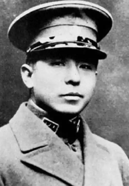 开云体育入口-张学良有糖尿病，得病后他的烟酒观，长寿秘诀让他活了101岁！